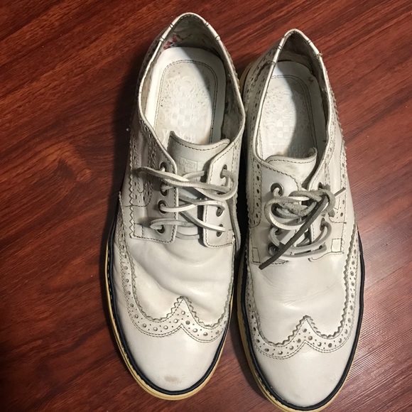 Vince Camuto leather shoes size 12